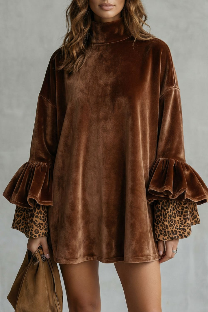 Velanique – Fluwelen mini-jurk met gelaagde mouwdetails